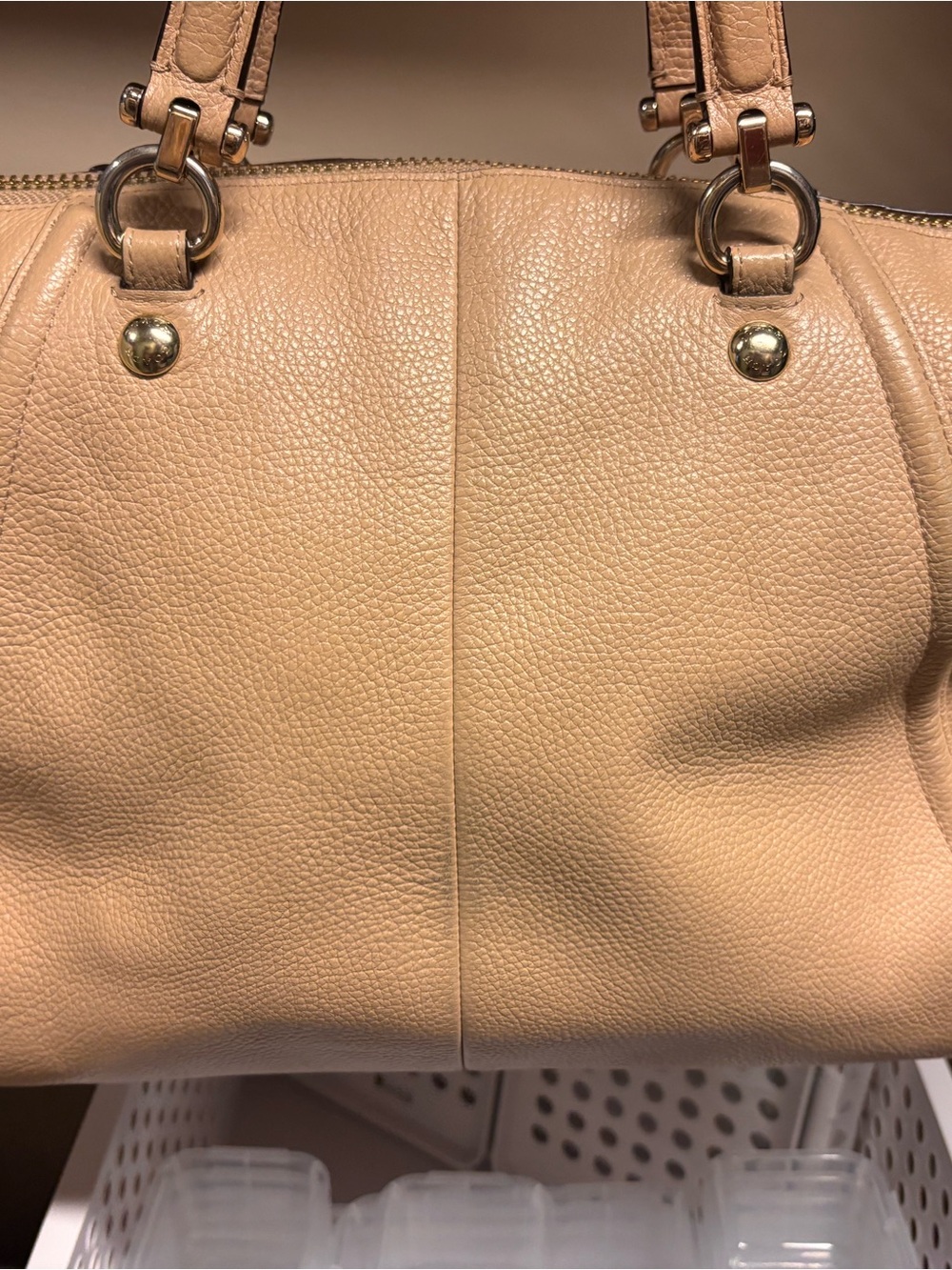 Coach Leather Hobo Satchel with lovely Gold Accent Chain - Picture 2 of 12